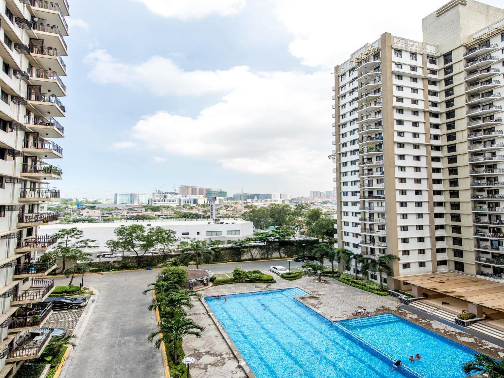 Cocoon Condos At Taguig Manila Exterior photo